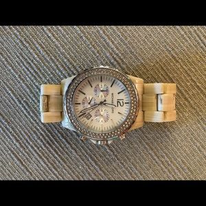 Authentic MICHAEL KORS  Silver and Beige watch🎁